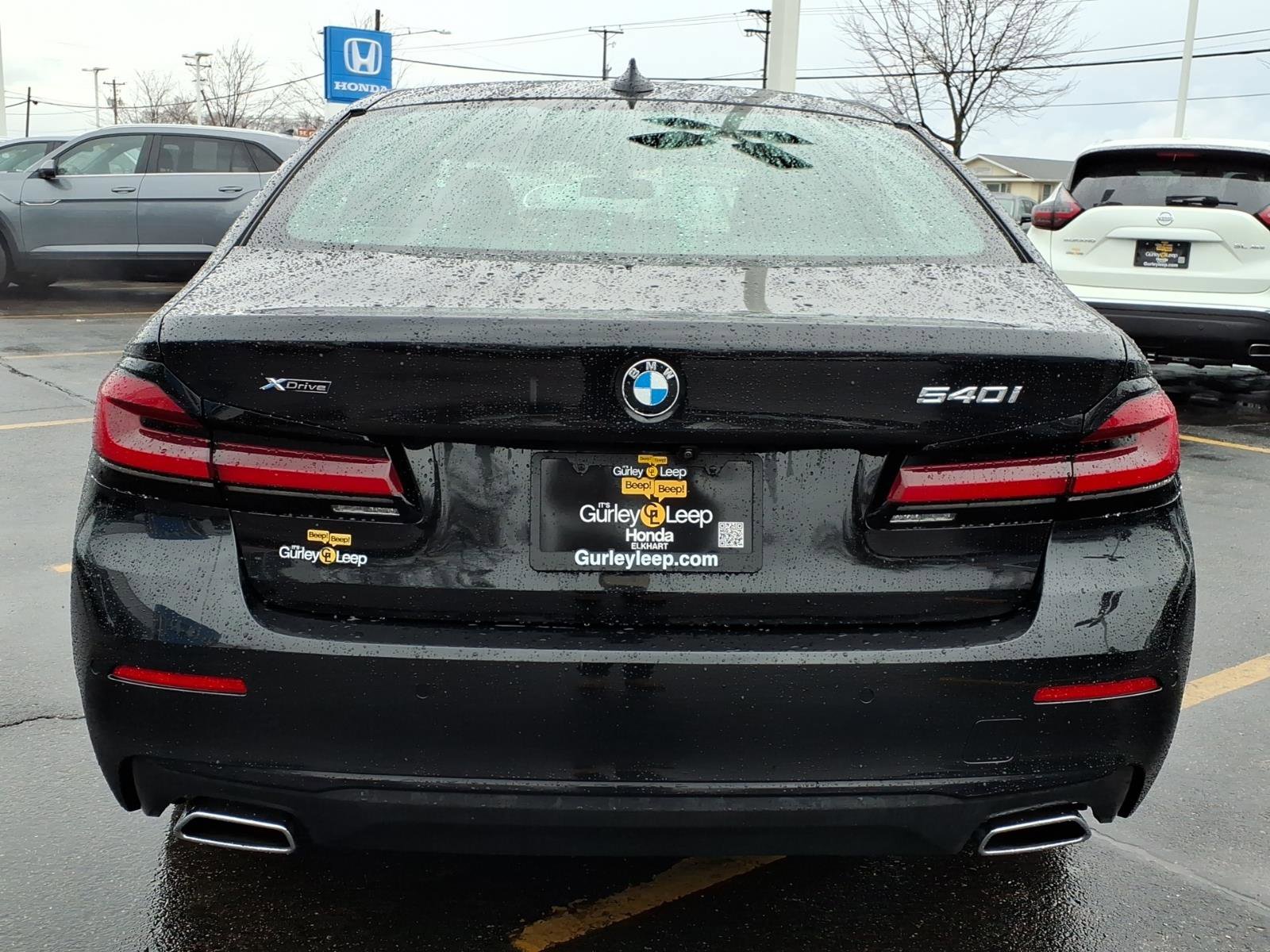 Used 2023 BMW 540i xDrive w/ Premium Package image 11