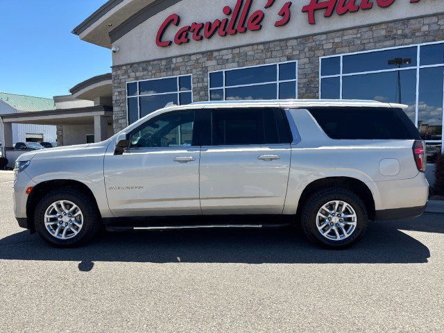 Used 2022 Chevrolet Suburban LS image 2