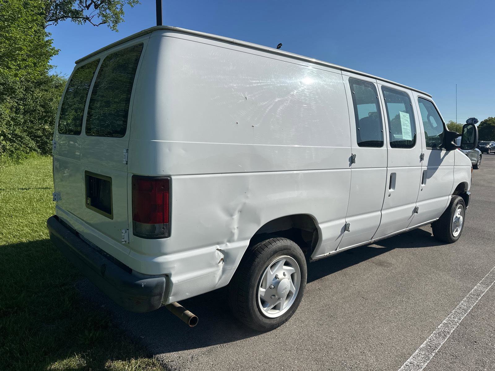 Used 2008 Ford E-150 and Econoline 150 RWD image 15