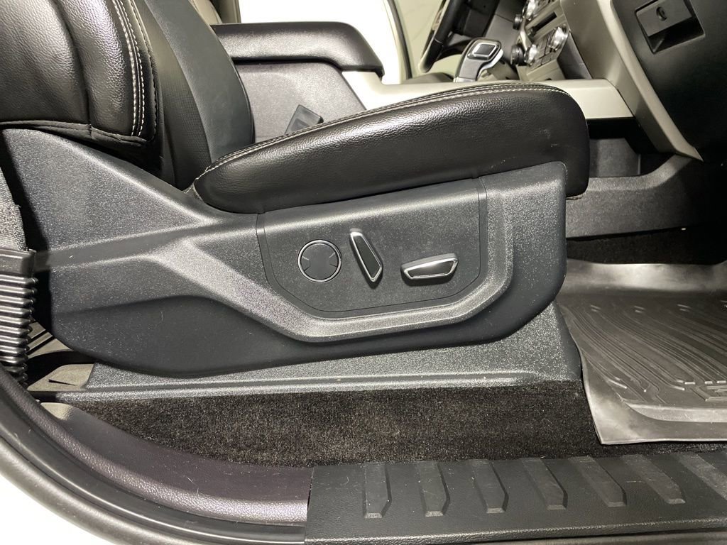Used 2018 Ford F150 Lariat w/ Equipment Group 502A Luxury AWD/4WD image 24