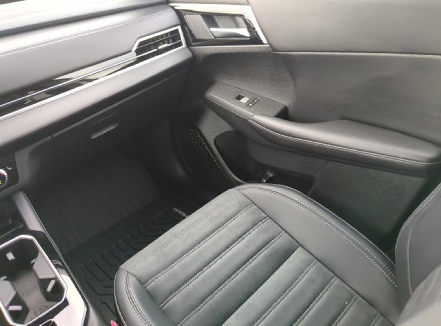 New 2026 Mitsubishi Outlander SE FWD image 19