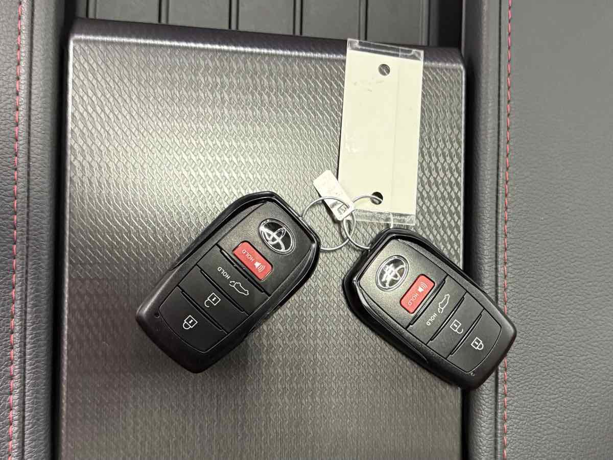 Used 2024 Toyota Sequoia Platinum image 44