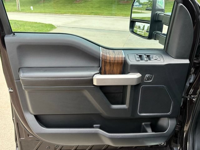 Used 2019 Ford F150 Lariat w/ Equipment Group 502A Luxury AWD/4WD image 9