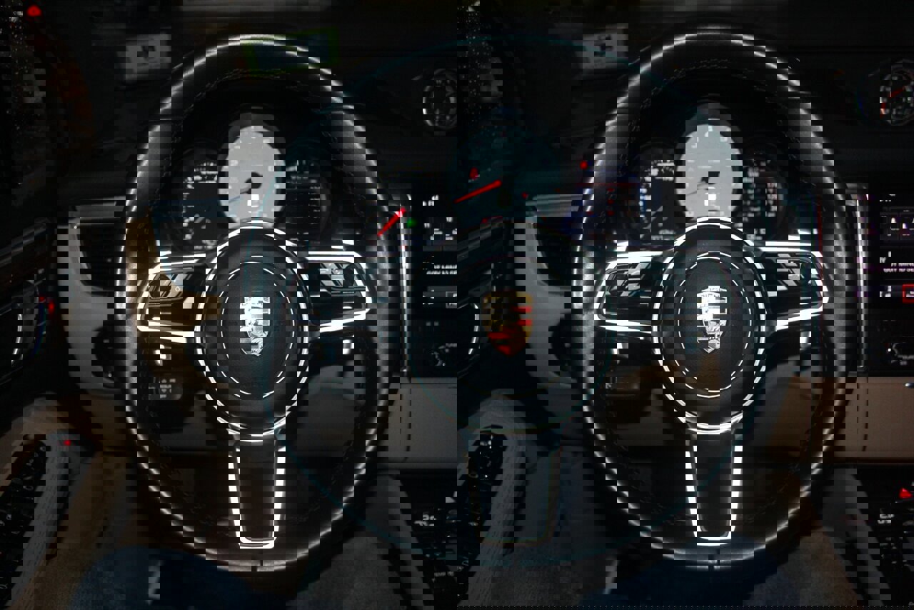 Used 2017 Porsche Macan S image 6