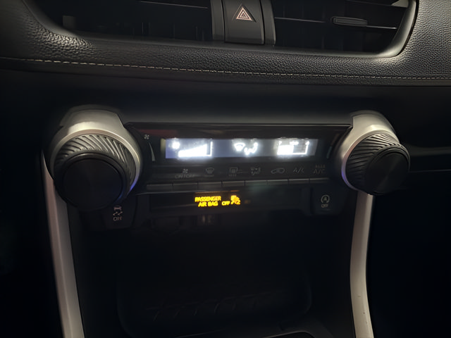 Used 2019 Toyota RAV4 LE w/ All Weather Liner Package AWD/4WD image 23