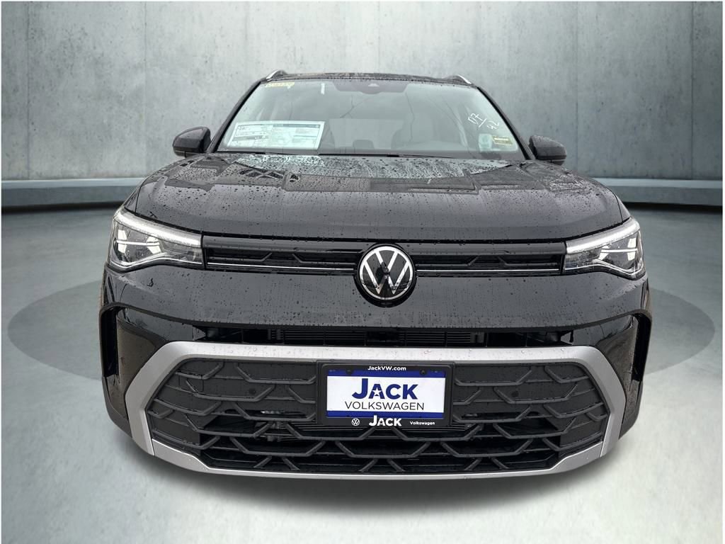 New 2026 Volkswagen Taos SE image 8