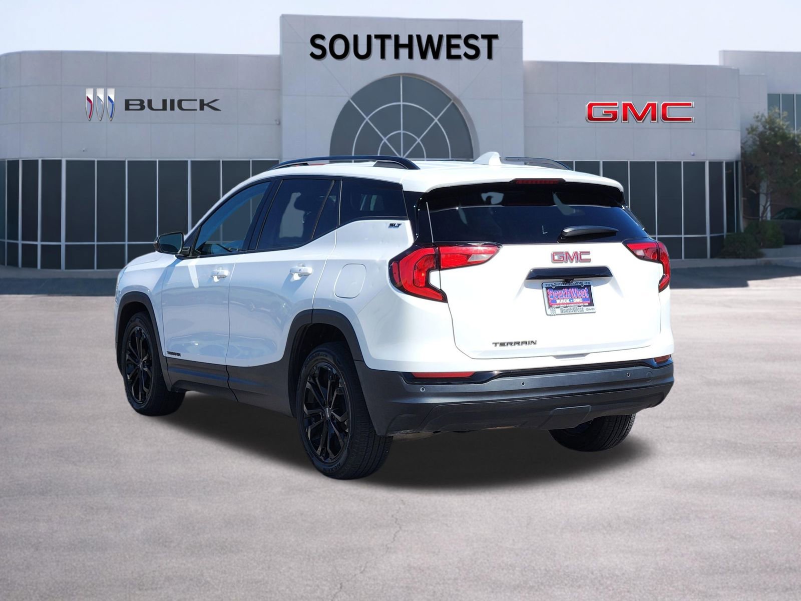Used 2020 GMC Terrain SLT w/ Preferred Package image 4
