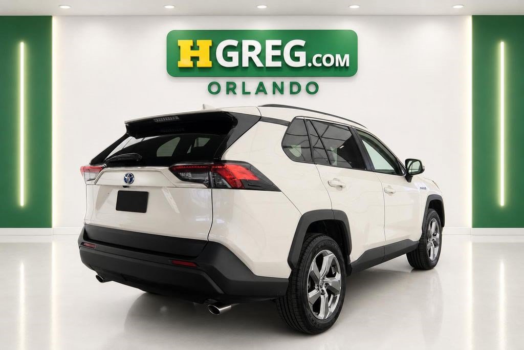 Used 2021 Toyota RAV4 XLE Premium AWD/4WD image 6