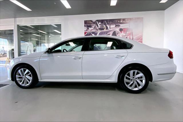 Used 2018 Volkswagen Passat 2.0T SE FWD image 3