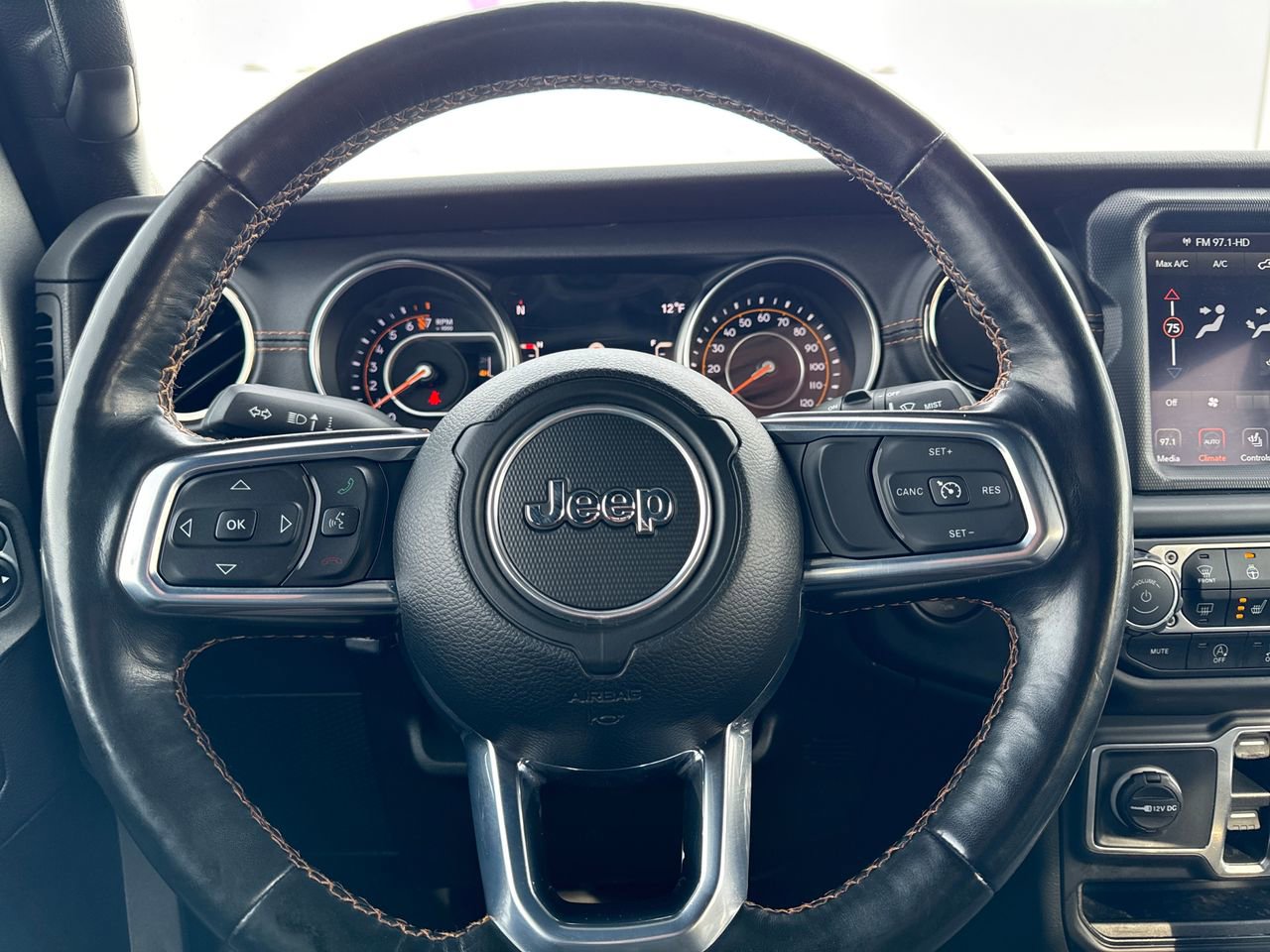 Used 2021 Jeep Wrangler Unlimited Sahara image 17