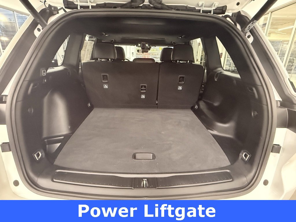 Certified 2025 Jeep Grand Cherokee Altitude image 11