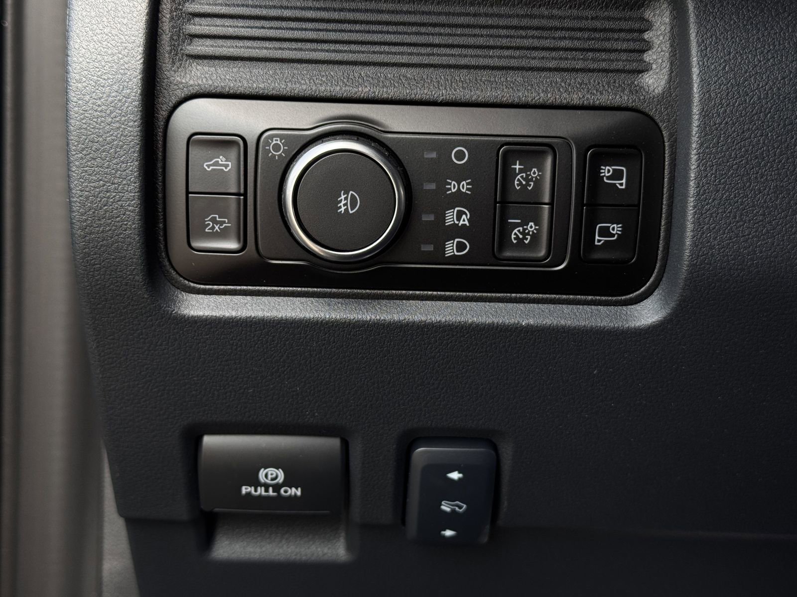 New 2026 Ford F250 Lariat image 21