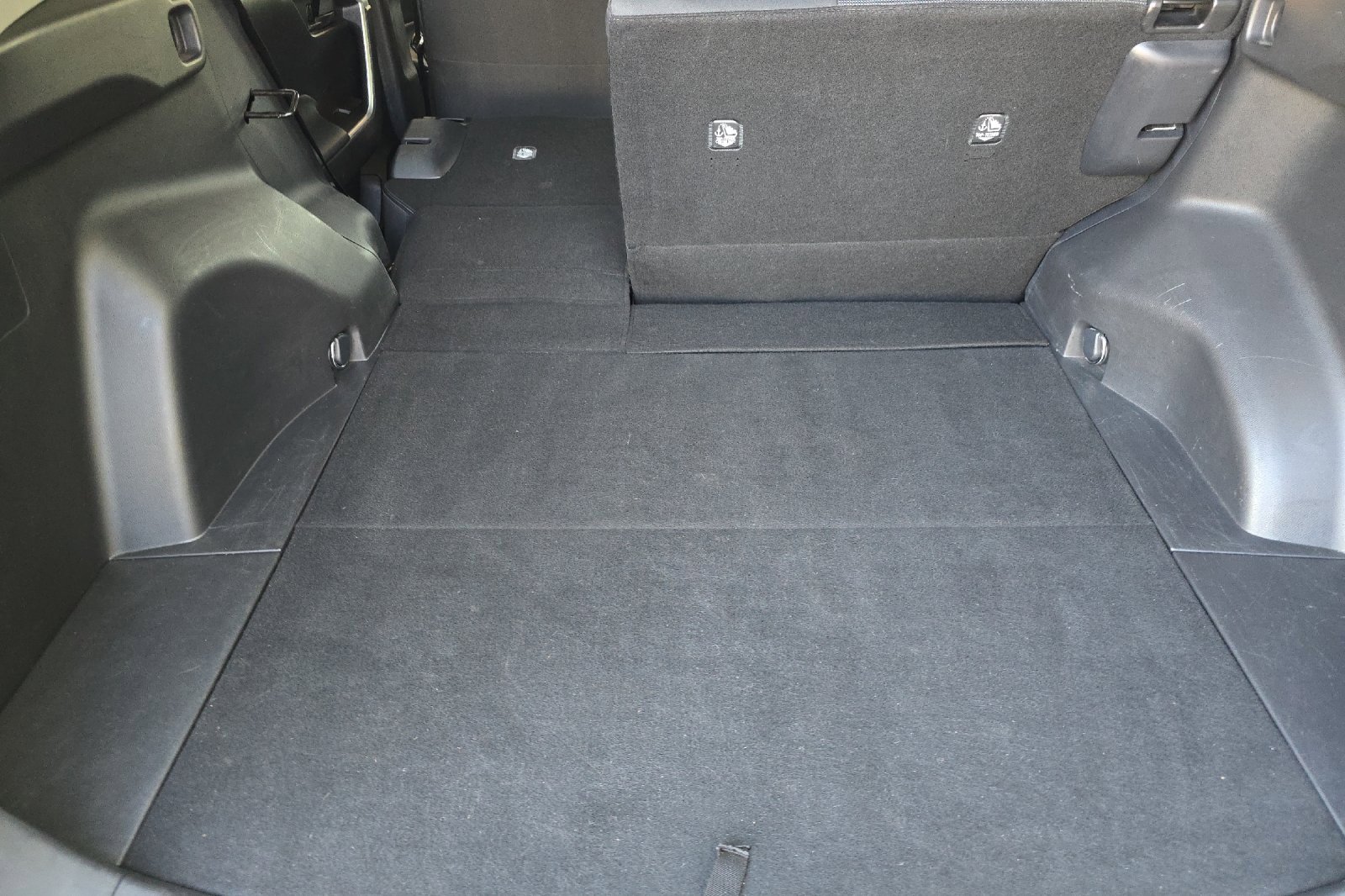 Used 2023 Toyota RAV4 LE image 17