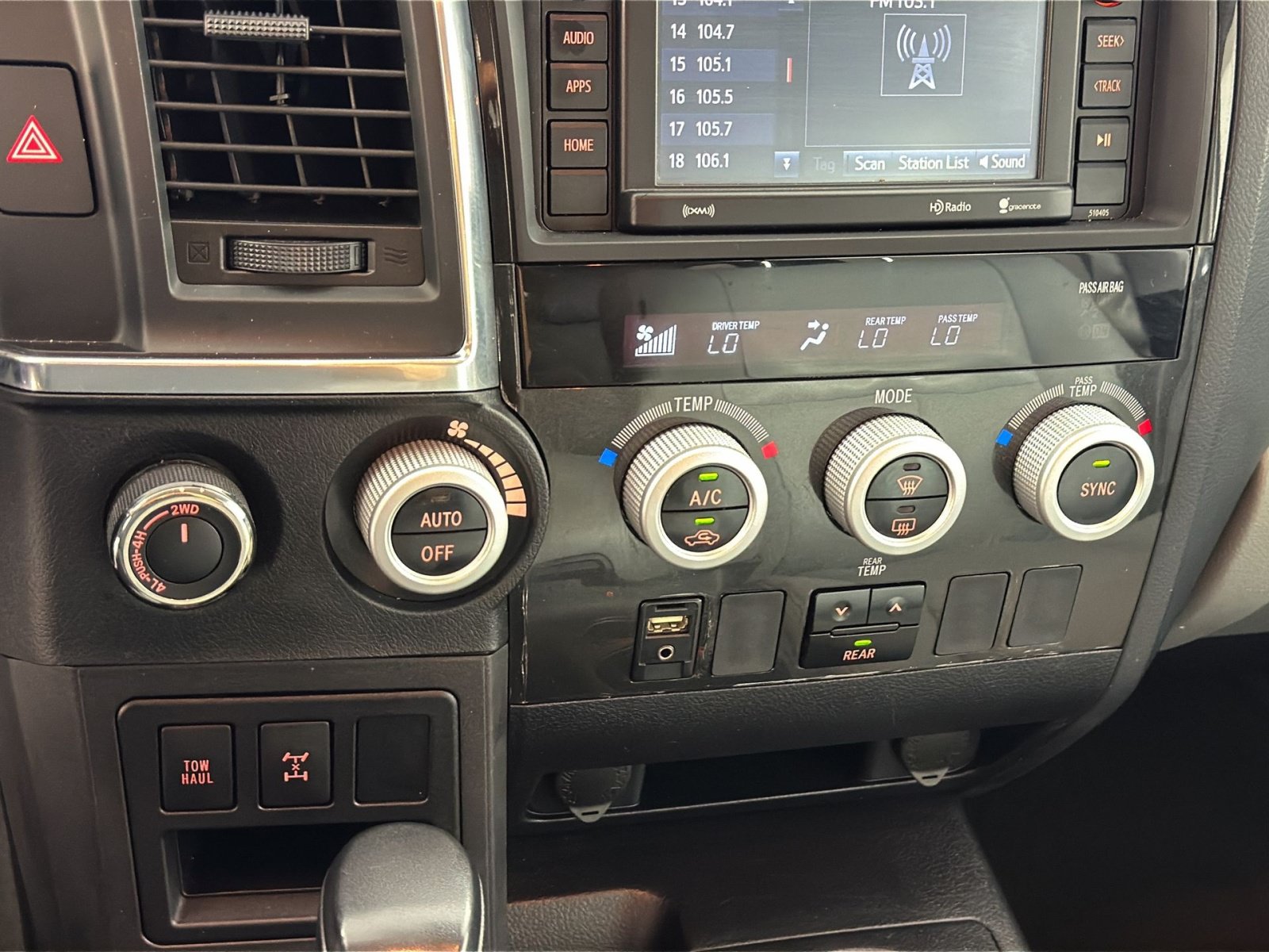 Used 2019 Toyota Sequoia SR5 AWD/4WD image 20