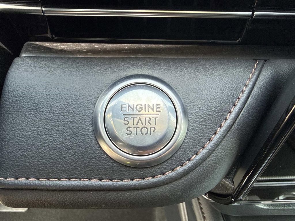 New 2026 Lincoln Nautilus Reserve w/ Jet Appearance Package AWD/4WD image 28