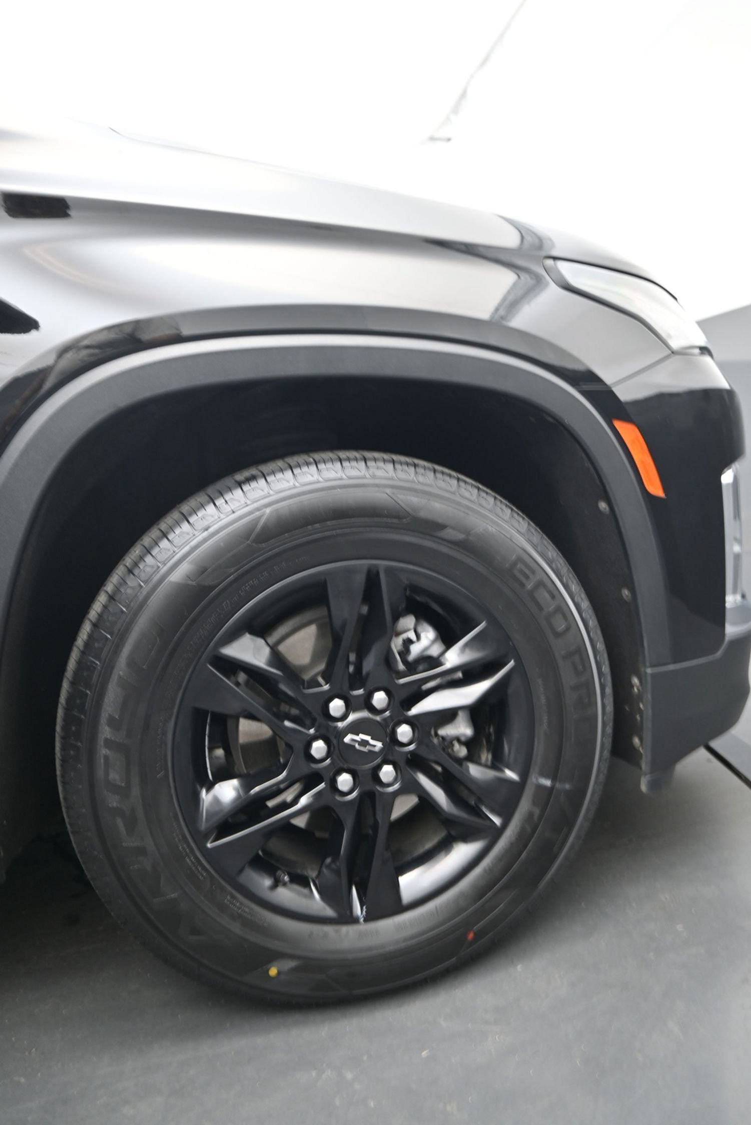 Used 2023 Chevrolet Traverse LT FWD image 11