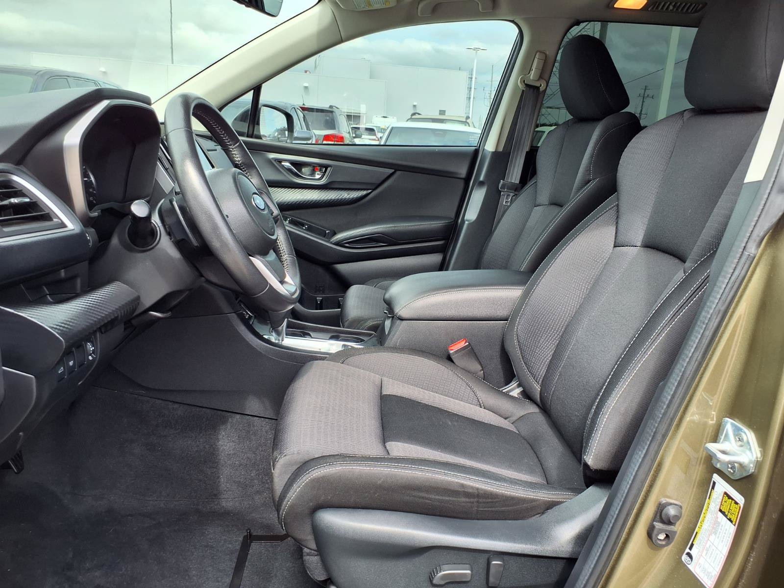 Used 2023 Subaru Ascent Premium w/ Convenience Package AWD/4WD image 17
