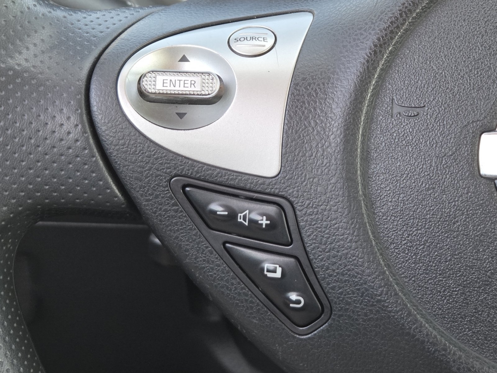 Used 2018 Nissan Sentra S FWD image 29
