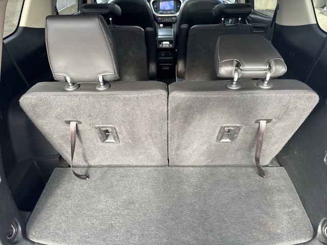 Certified 2018 GMC Acadia Denali w/ Technology Package image 28