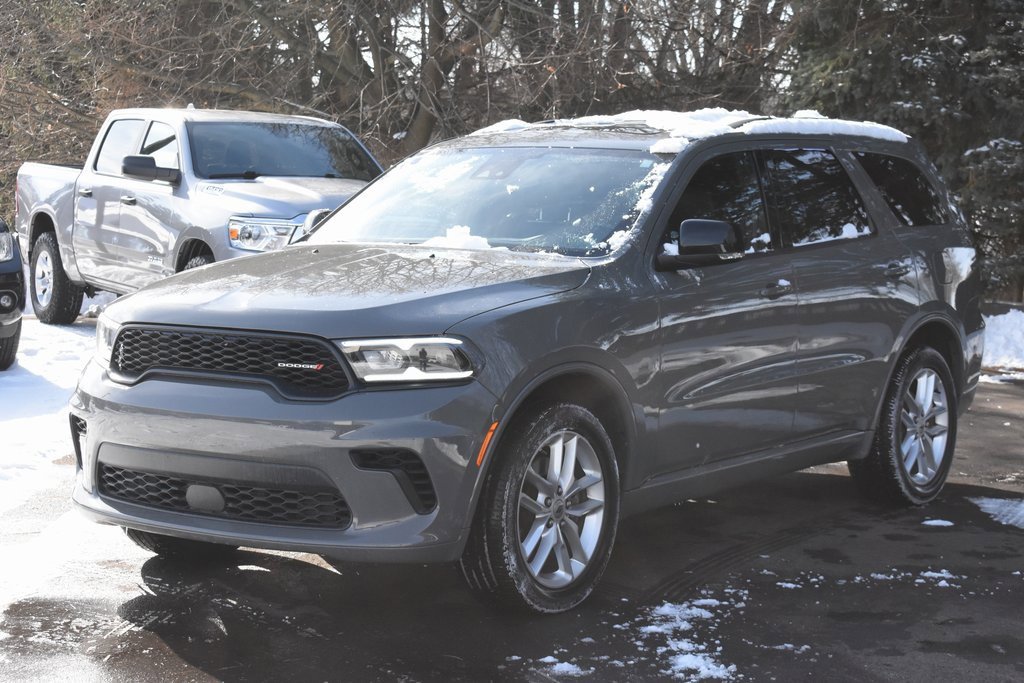 Used 2024 Dodge Durango GT image 2