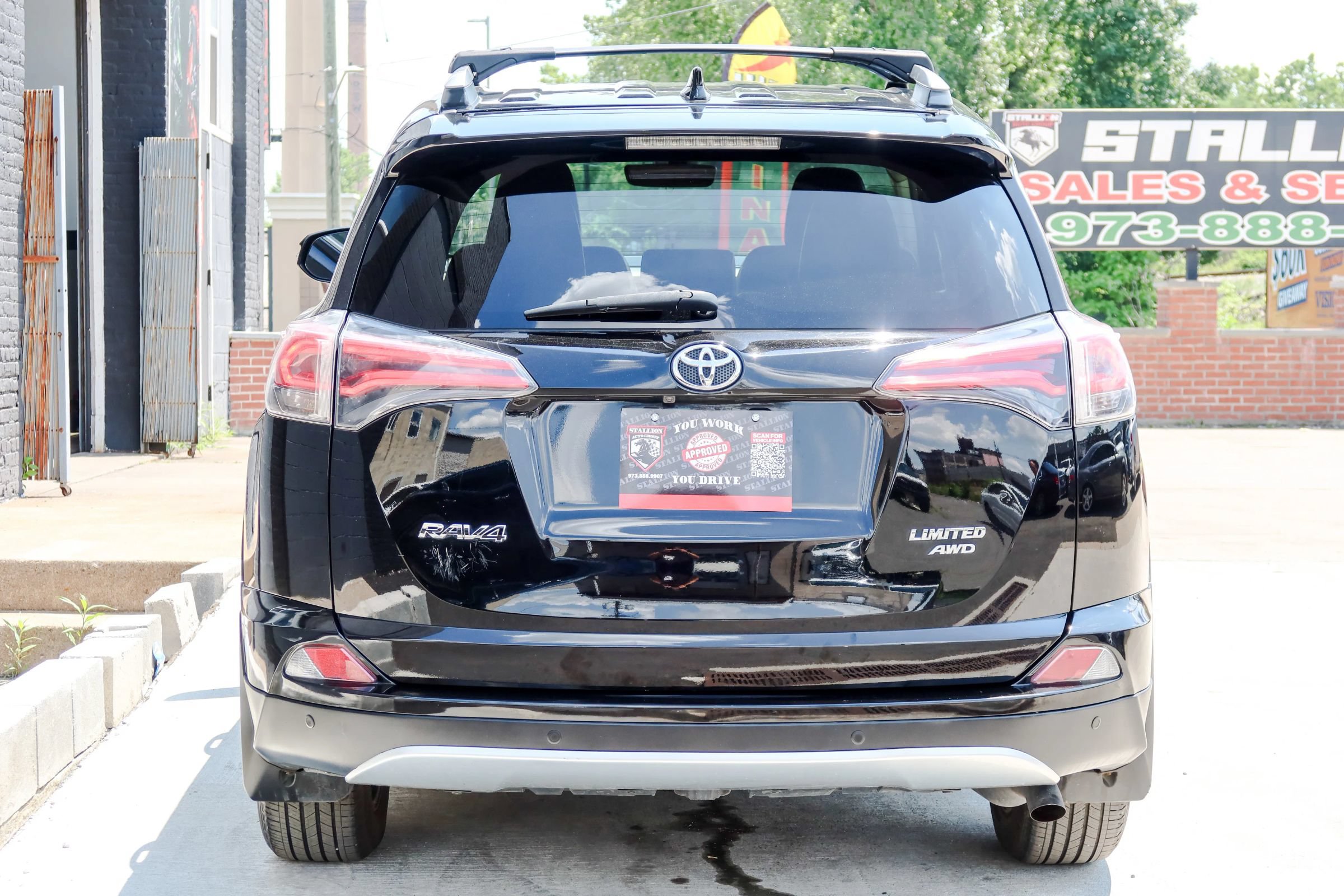 Used 2015 Toyota RAV4 Limited AWD/4WD image 7