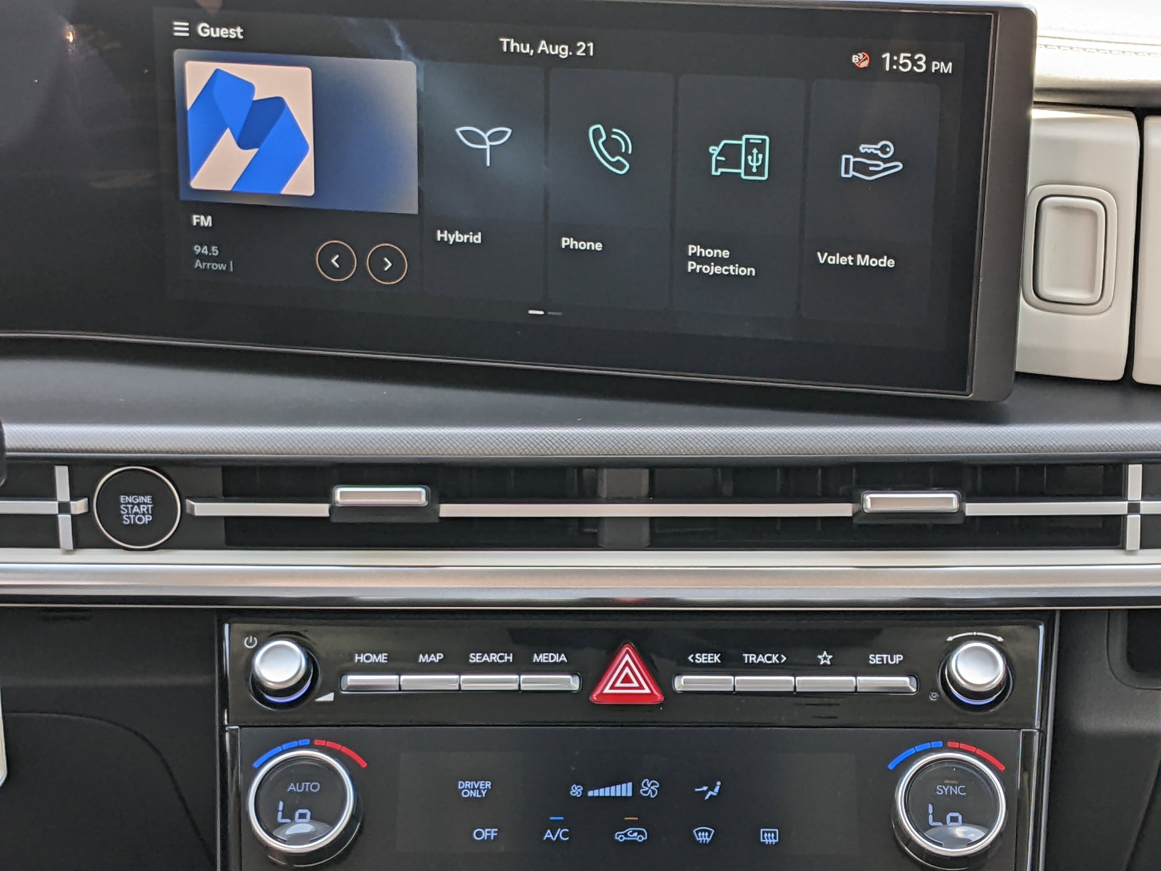 New 2026 Hyundai Santa Fe SE image 15