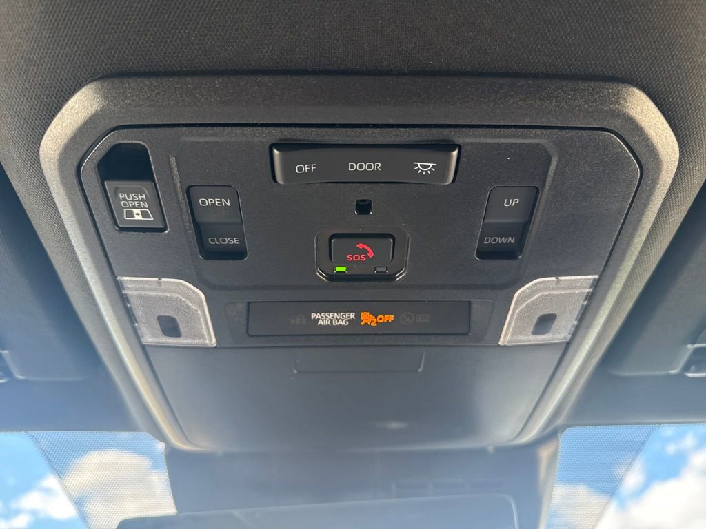 Used 2024 Toyota Tacoma Limited w/ Limited Package (LT) image 25