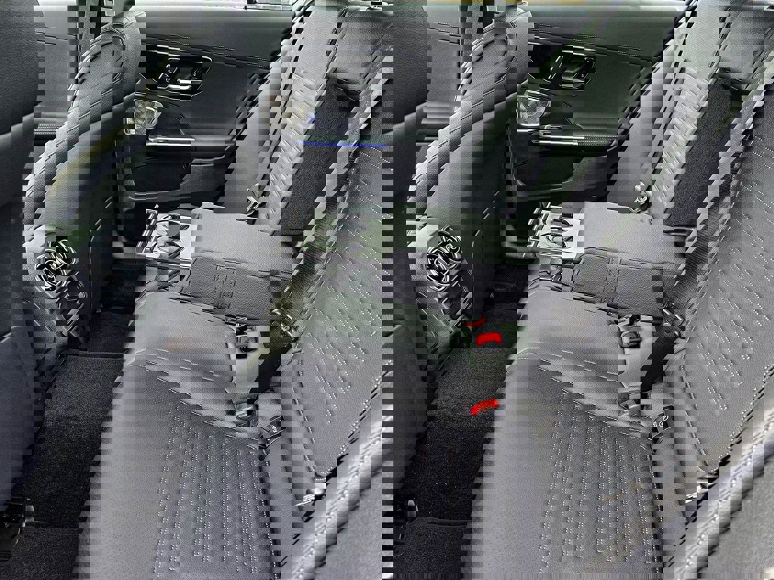 New 2025 Mercedes-Benz C 300 4MATIC Sedan image 29