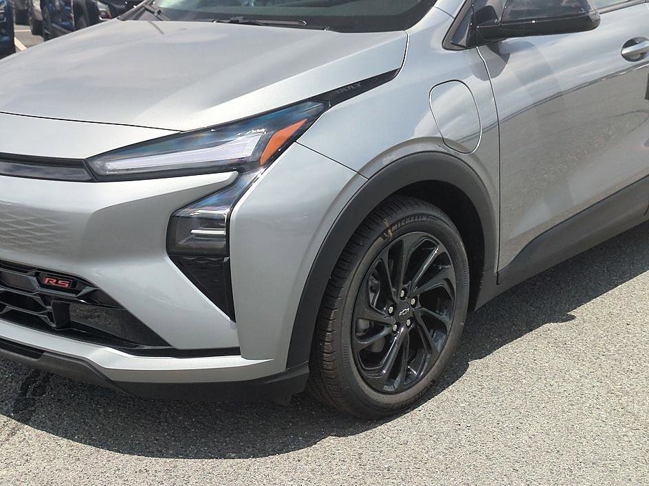 New 2027 Chevrolet Bolt RS FWD image 9