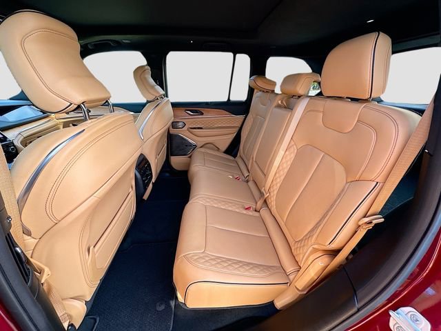 Used 2024 Jeep Grand Cherokee Summit image 15