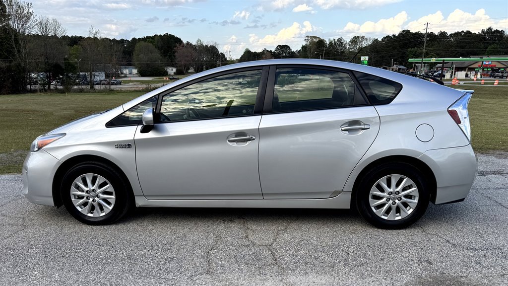 Used 2013 Toyota Prius Prime Plug-In Hybrid FWD image 9