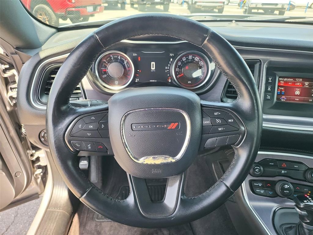 Used 2016 Dodge Challenger R/T RWD image 33