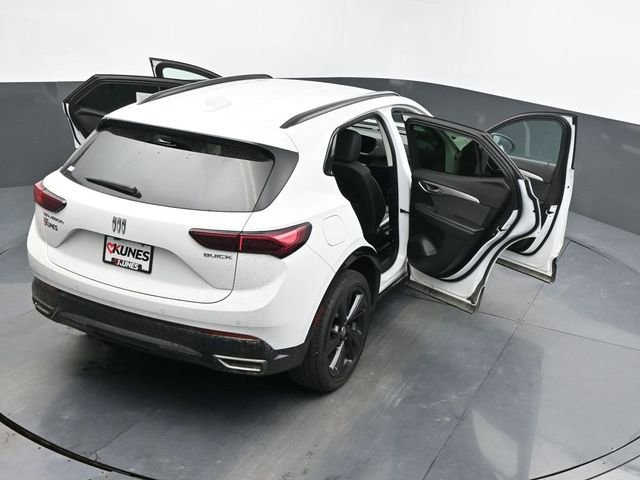 Used 2024 Buick Envision Sport Touring image 57