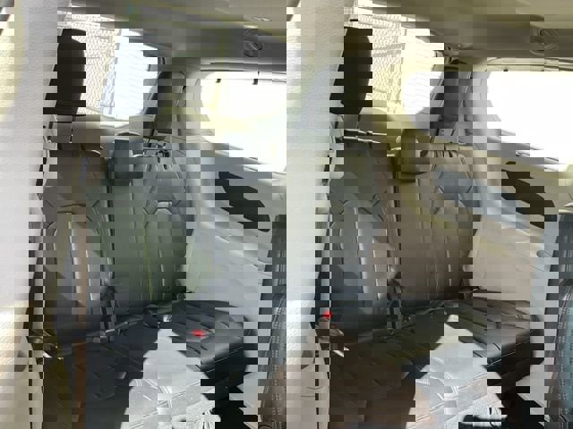 Used 2020 Chrysler Pacifica Touring-L image 12