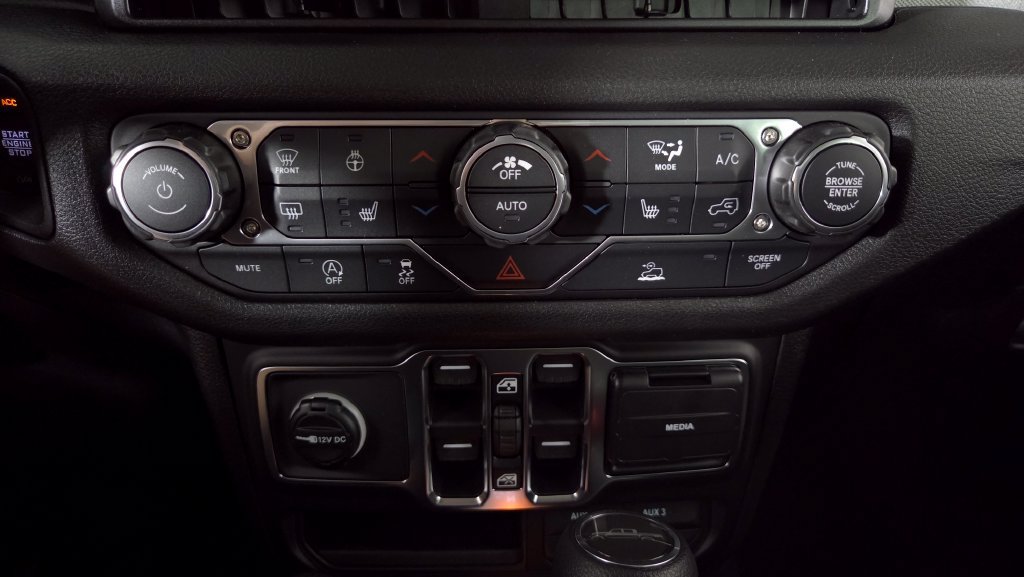 New 2026 Jeep Gladiator Sport AWD/4WD image 21