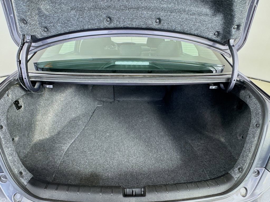 Used 2017 Honda Accord EX image 31