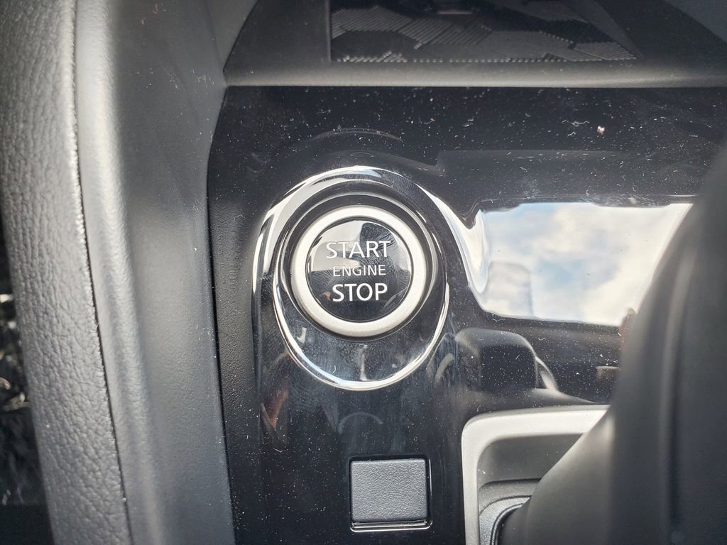 New 2025 Nissan Versa SV w/ Trunk Package image 25