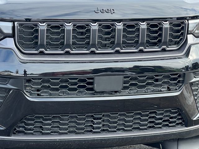 New 2026 Jeep Grand Cherokee Altitude image 39