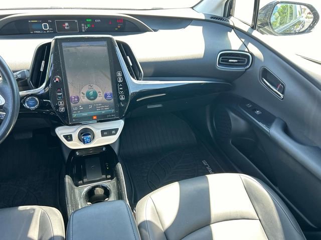 Used 2018 Toyota Prius Four Touring w/ Premium Convenience Package FWD image 17