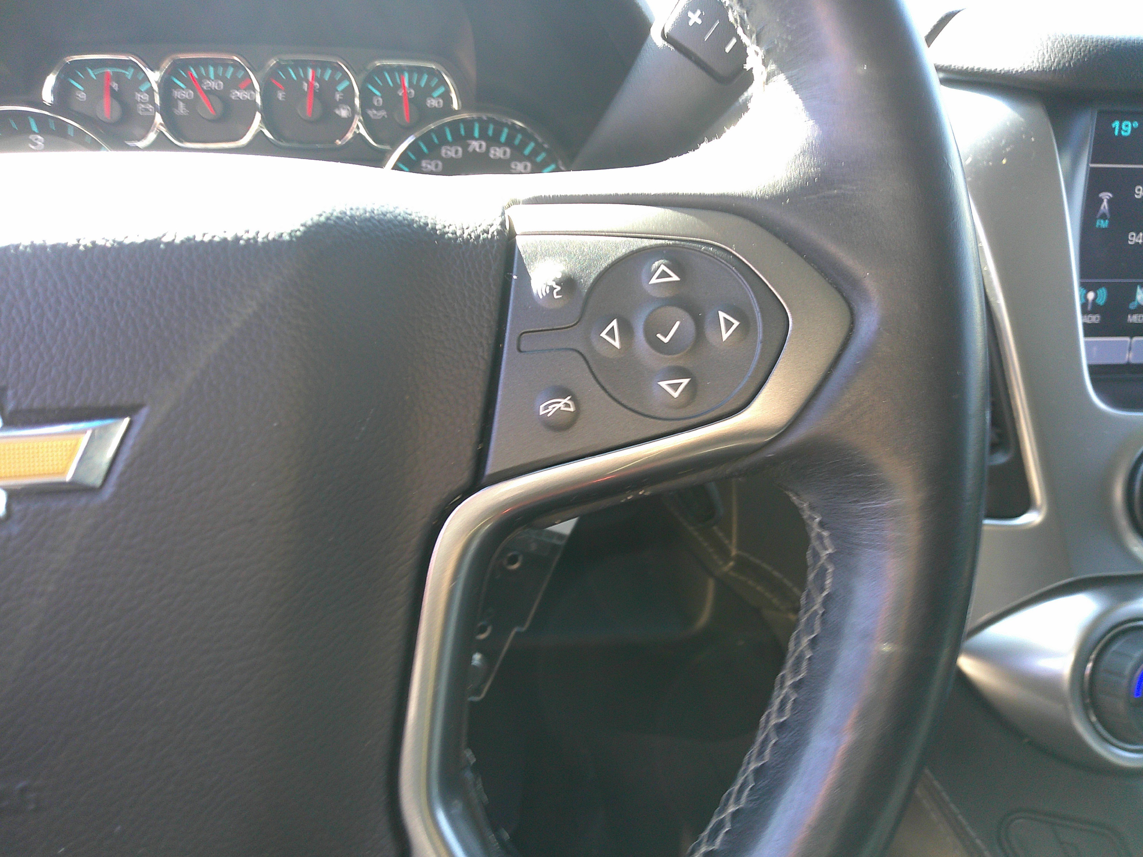 Used 2017 Chevrolet Suburban LT image 21