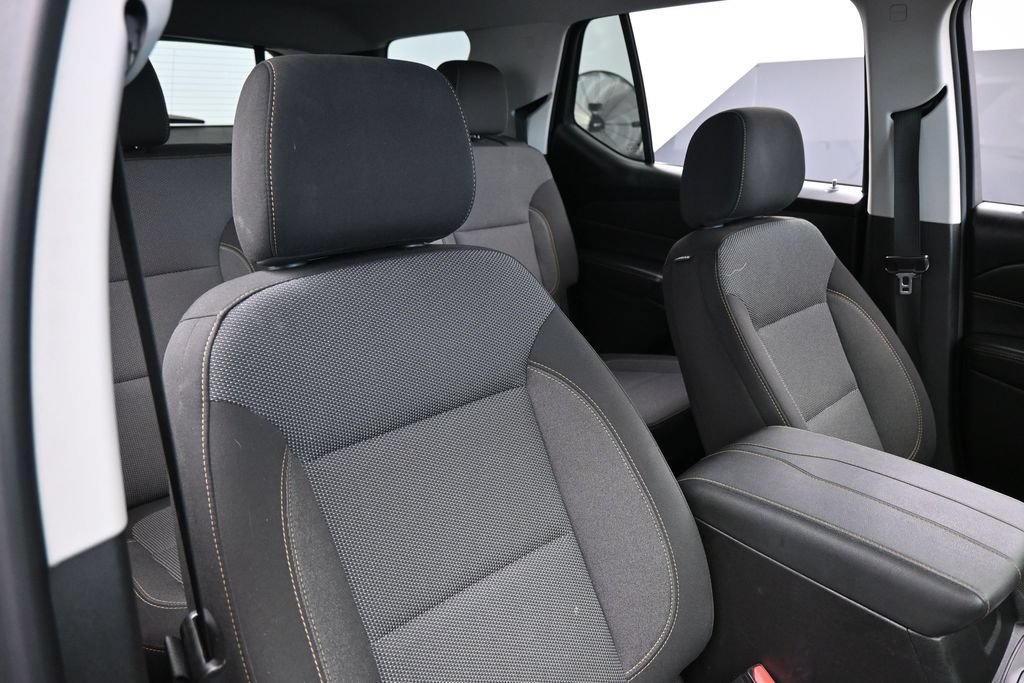 Used 2020 Chevrolet Traverse LS FWD image 38