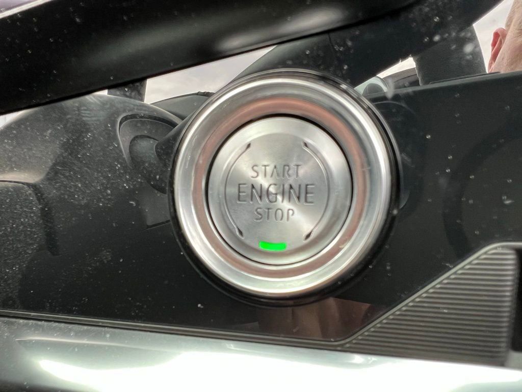 Used 2023 Chevrolet Corvette Stingray Premium Conv w/ Z51 Performance Package image 40