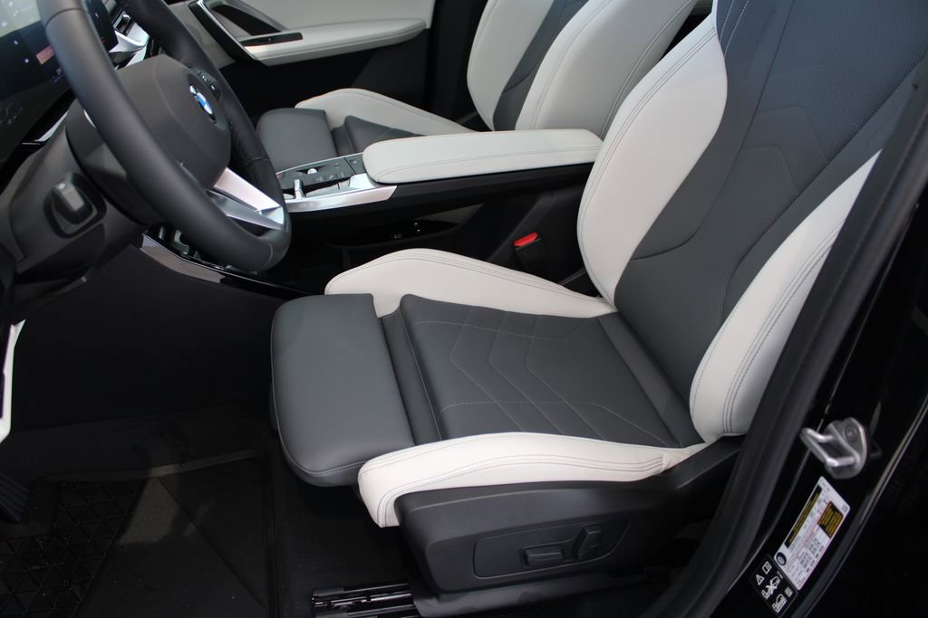 New 2026 BMW X1 xDrive28i w/ Technology Package image 8