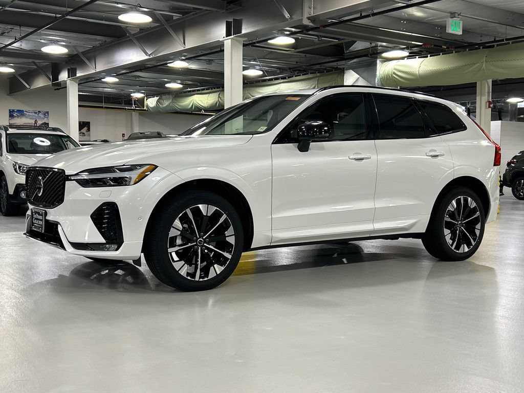 Used 2026 Volvo XC60 B5 Plus w/ Protection Package Premier AWD/4WD image 5