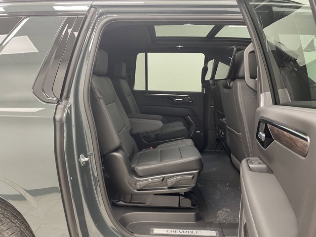 New 2026 Chevrolet Suburban Z71 w/ Z71 Off-Road Package image 14