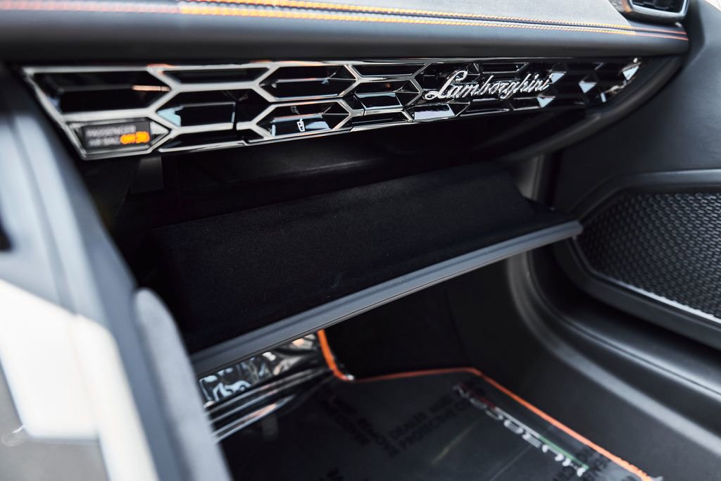 Used 2020 Lamborghini Huracan EVO AWD/4WD image 71
