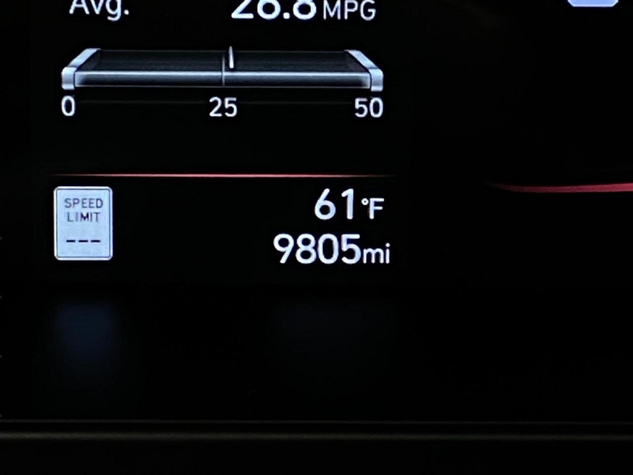 Certified 2025 Hyundai Elantra Sport image 17