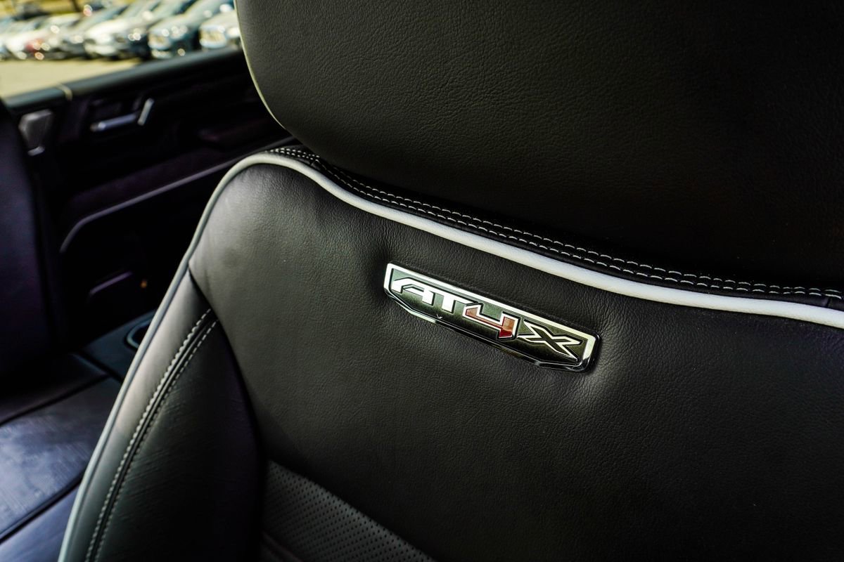 Used 2026 GMC Sierra 2500 AT4X image 39