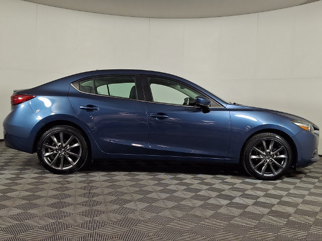 Used 2018 MAZDA MAZDA3 Touring FWD image 10