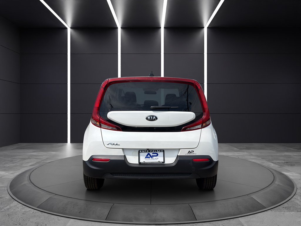 Used 2020 Kia Soul LX FWD image 5